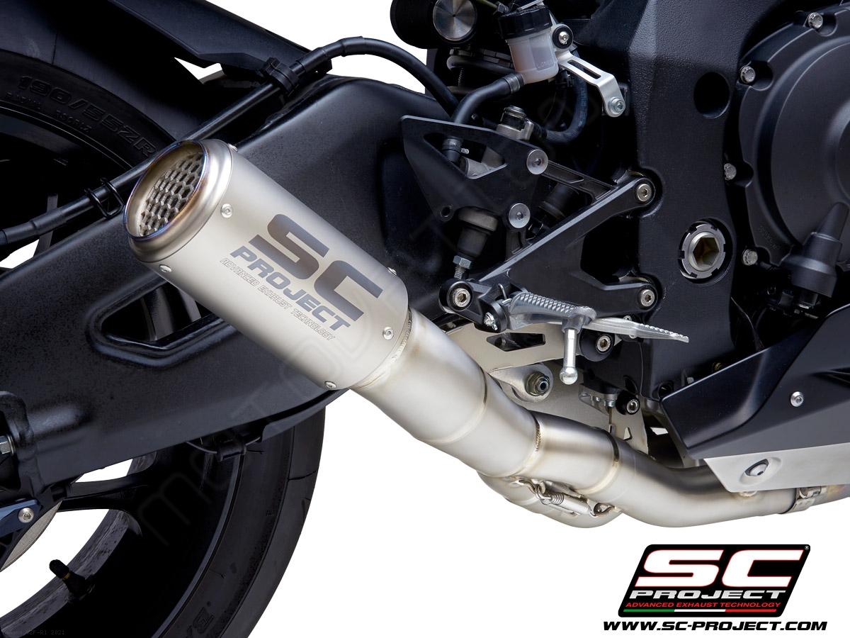 Yamaha r12021 top