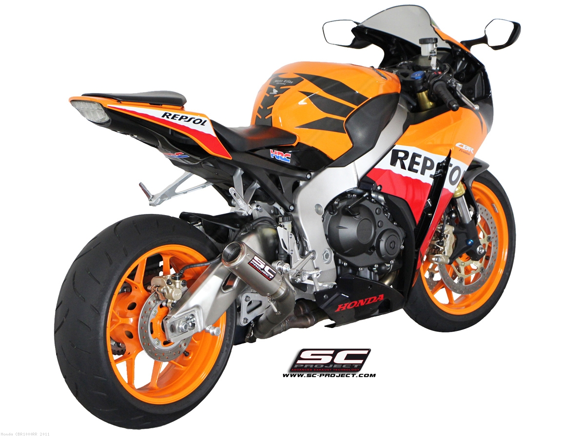 CR T Exhaust